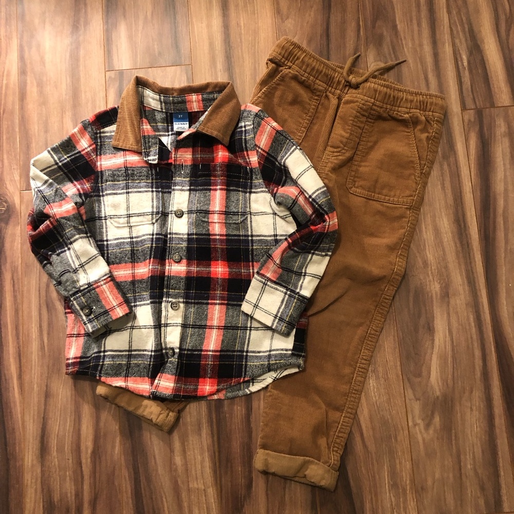 Old navy outfit.